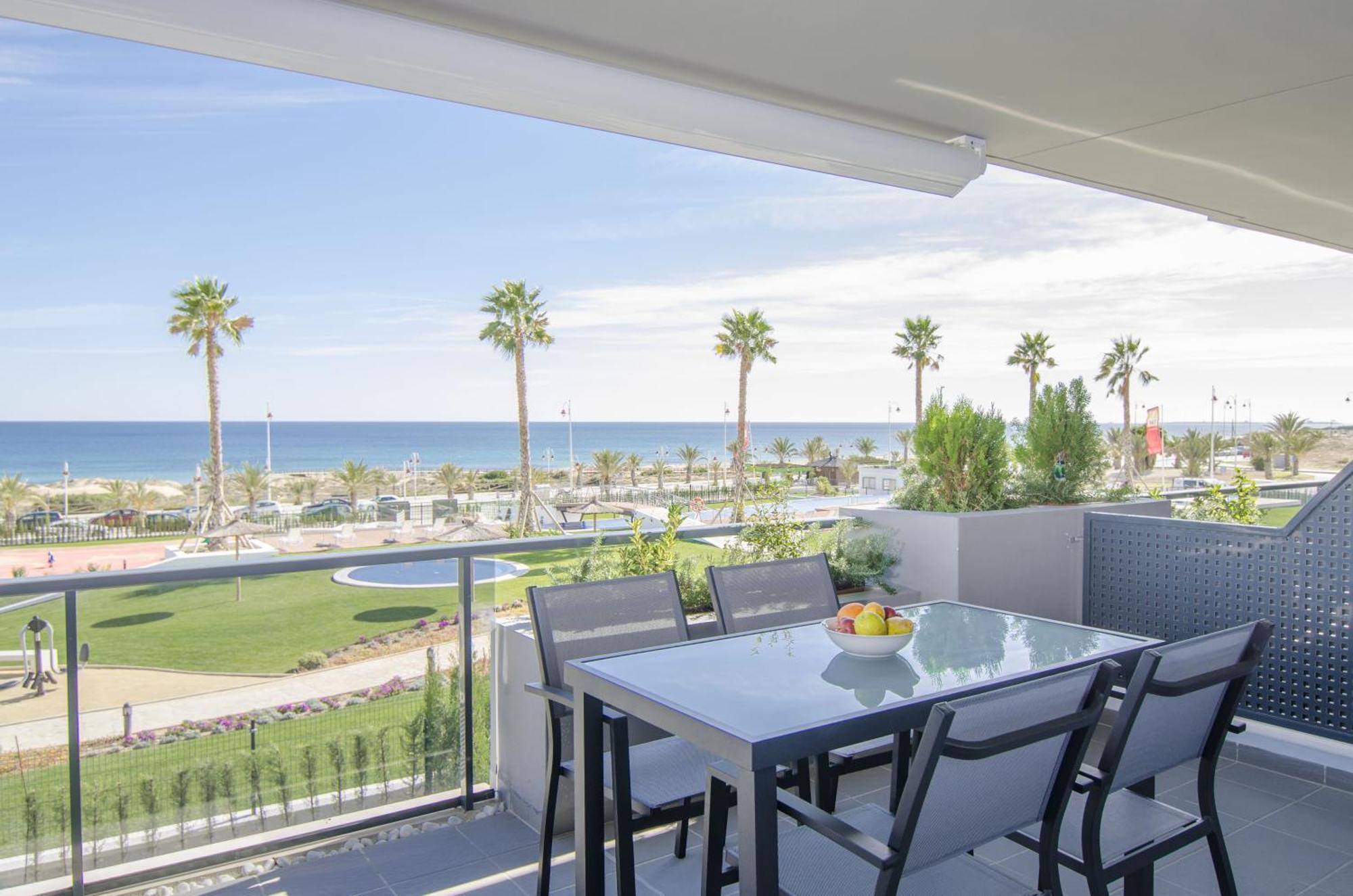 Ocean View By Mar Holidays Arenales del Sol Habitación foto