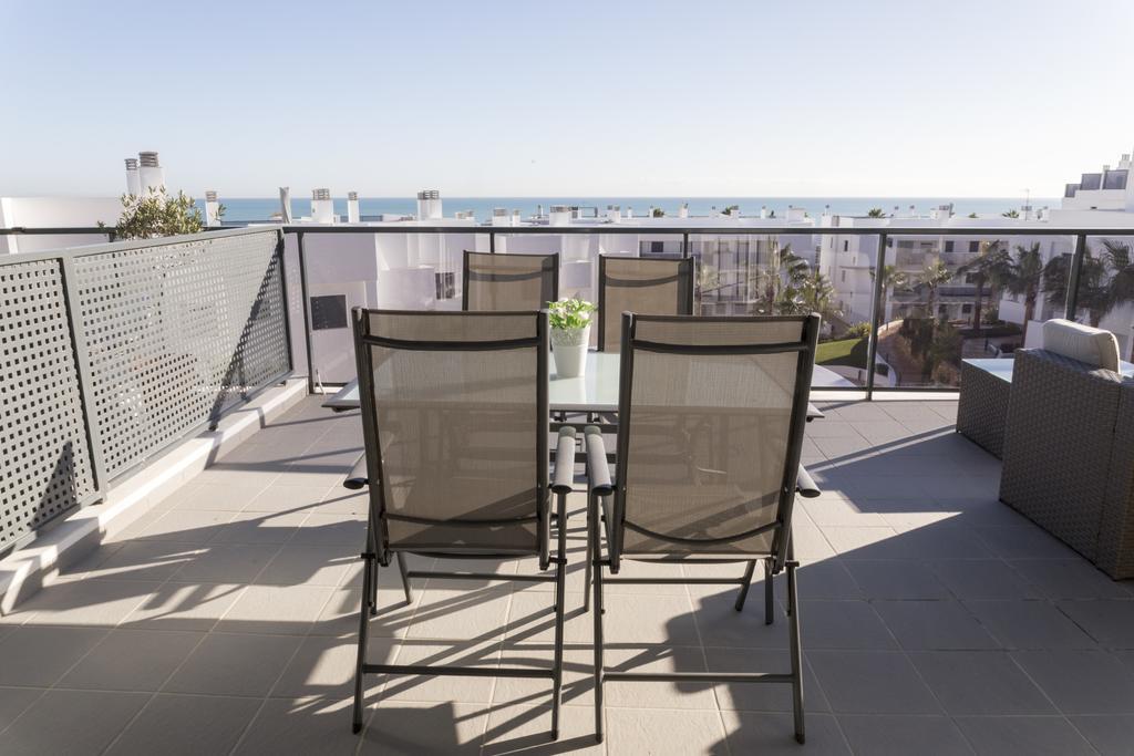 Apartamento Ocean View By Mar Holidays Arenales del Sol Exterior foto